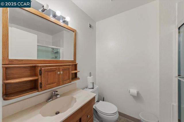 316 Meadows Dr, Vallejo CA: https://media.crmls.org/mediaz/9ad862c7-08ab-4b28-bfa1-2f464755cd35.jpg