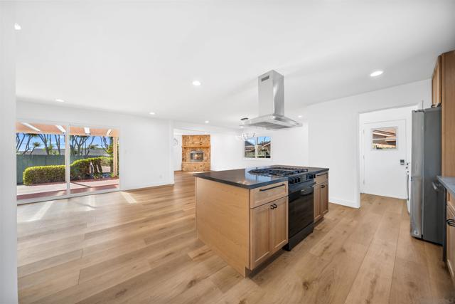 Image 3 of 45 For 5017 Mount Gaywas Dr