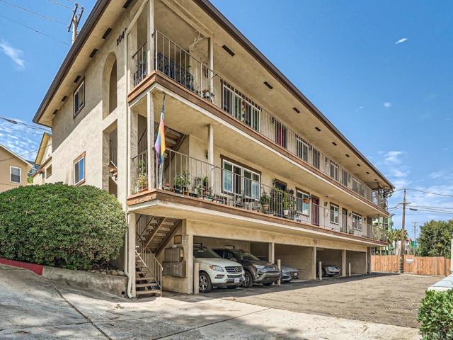 Image 11 of 12 For 2040 Robinson Avenue B