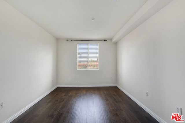 3740 Santa Rosalia Drive, Los Angeles, California 90008, 2 Bedrooms Bedrooms, ,2 BathroomsBathrooms,Condominium,For Sale,Santa Rosalia,24432927