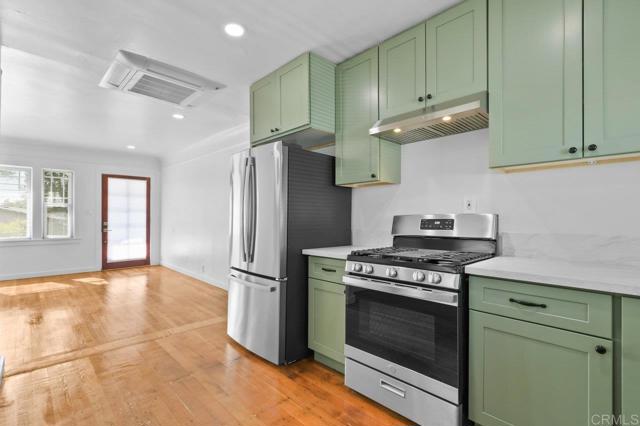 2503 2501 Sumac Dr, San Diego CA: https://media.crmls.org/mediaz/9adaa277-c647-4de9-861f-455a42842ca4.jpg