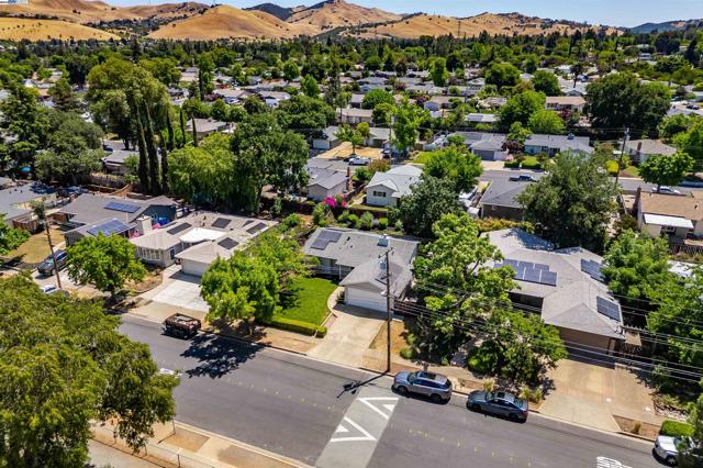 1337 Pennsylvania Blvd, Concord CA: https://media.crmls.org/mediaz/9adaac2b-85b7-49d9-a1f2-93984427ddac.jpg