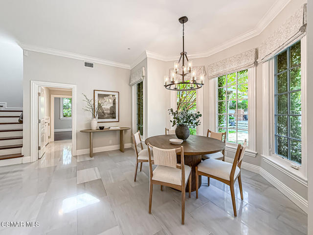 581 Lakeview Canyon Road, Westlake Village CA: https://media.crmls.org/mediaz/9adac93c-6c65-42a9-9b7e-f5641c26296e.jpg