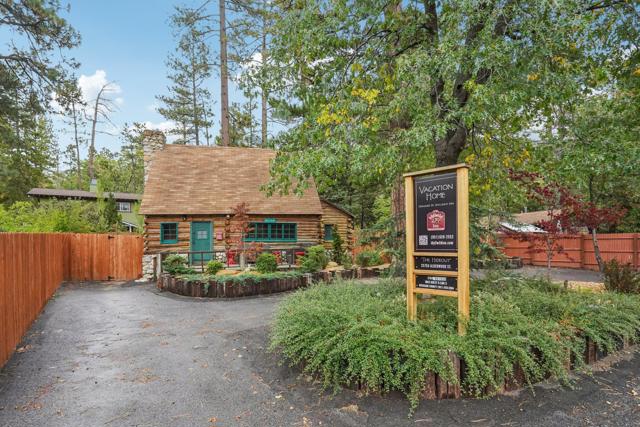 25750 Alderwood, Idyllwild CA: https://media.crmls.org/mediaz/9addc614-7698-4a71-8854-26469962cc3c.jpg