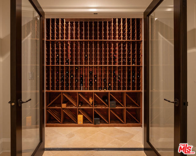 13961 Aubrey Road, Beverly Hills CA: https://media.crmls.org/mediaz/9ade032f-7d34-4a1f-ada1-96fcdb272f8e.jpg