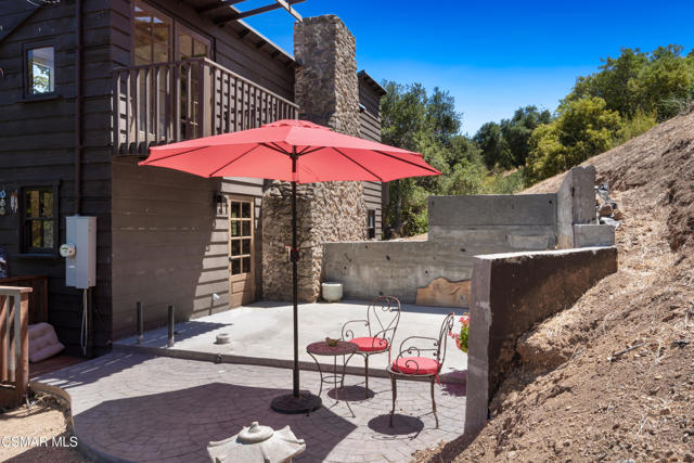 141 Lake Sherwood Drive, Lake Sherwood CA: https://media.crmls.org/mediaz/9ade101e-7755-408e-b3de-c0b7730e07dd.jpg
