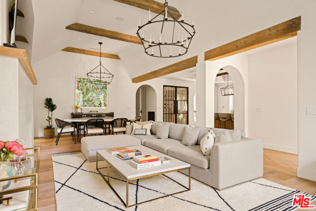 459 N Crescent Heights Boulevard, Los Angeles CA: https://media.crmls.org/mediaz/9ade6b2d-ce6c-4dbd-9238-5556d1035383.jpg