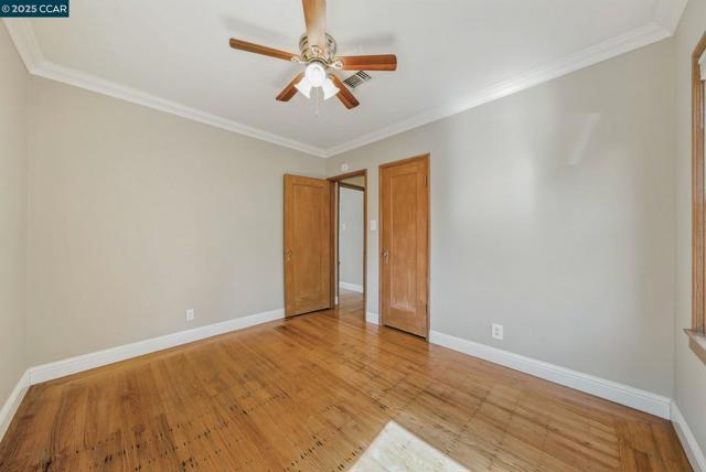 3832 33rd St, Sacramento CA: https://media.crmls.org/mediaz/9ade7501-f708-47f5-af33-ca1f49193740.jpg