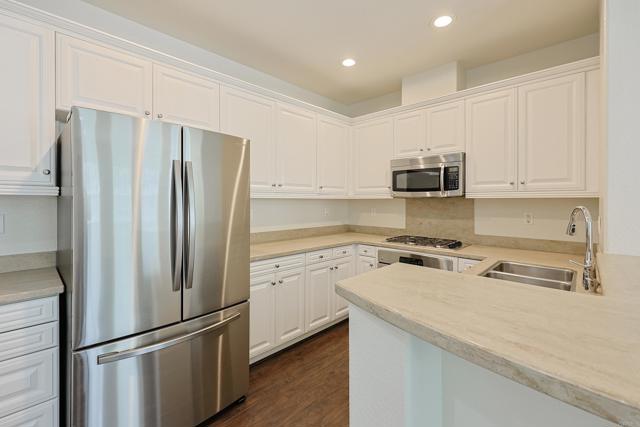 Detail Gallery Image 7 of 48 For 14125 Brent Wilsey Pl #1,  San Diego,  CA 92128 - 2 Beds | 2 Baths