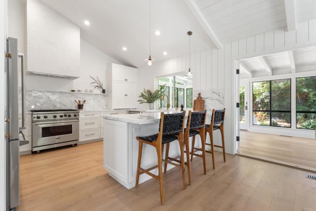 582 Rancho Santa Fe Rd, Encinitas CA: https://media.crmls.org/mediaz/9adf2abc-3ff2-4f1e-9240-5df7433403a3.jpg