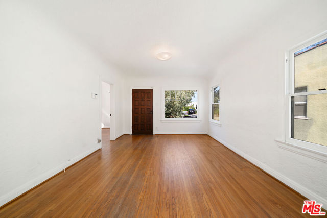 3000 Finch Street, Los Angeles CA: https://media.crmls.org/mediaz/9ae00554-2600-4f5c-9cd1-3593001fc491.jpg