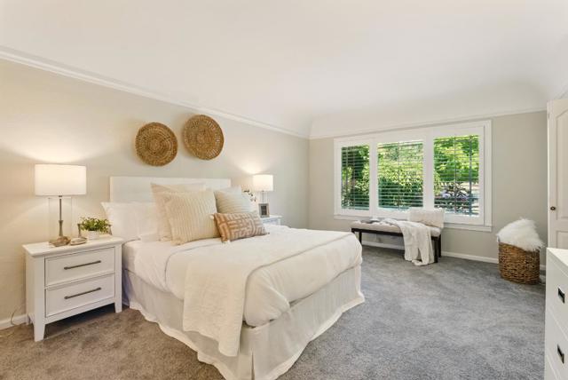 435 Edgewood Road, Redwood City CA: https://media.crmls.org/mediaz/9ae0d51b-0495-4064-b69f-ef8b5eb0e9ab.jpg