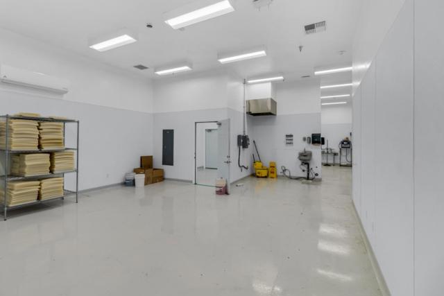 Image 15 of 45 For 991 Industrial Way