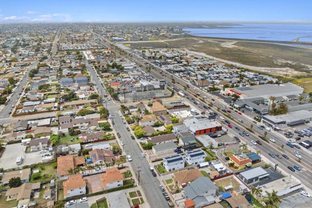 1749 Dahlia, San Diego CA: https://media.crmls.org/mediaz/9ae1e2f6-da3a-4e75-bfce-b4cb4d7b8e21.jpg