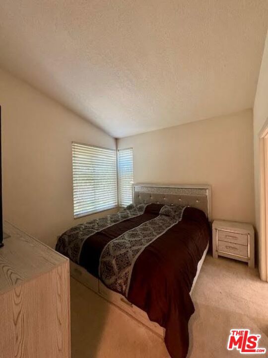 Image 24 of 31 For 408 Oakmont Drive