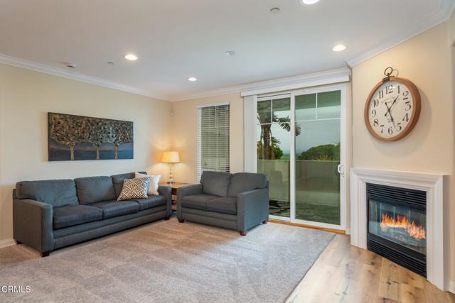 4256 Tradewinds Drive, Oxnard CA: https://media.crmls.org/mediaz/9ae3e4da-a36f-4fcd-87f2-7de9051c4811.jpg