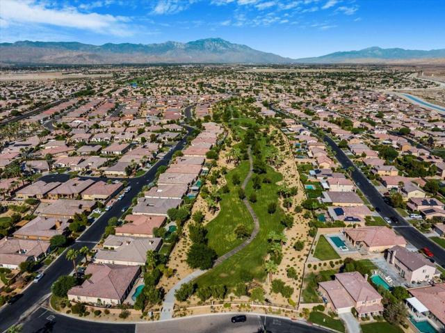 40804 Varese Street, Indio CA: https://media.crmls.org/mediaz/9ae40c27-f573-44b1-903e-4a2a1b7164c0.jpg