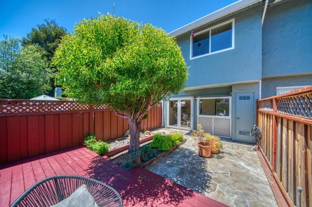 294 Barkentine Court, Aptos CA: https://media.crmls.org/mediaz/9ae4a1e0-e611-43fb-9545-bae3b20b8693.jpg