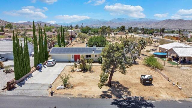 7592 Hanford Avenue, Yucca Valley CA: https://media.crmls.org/mediaz/9ae51b7c-63a3-42d4-b7ab-1bdc5588deb1.jpg