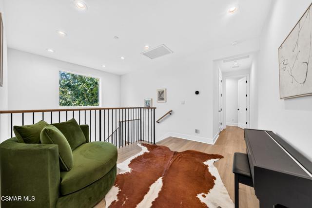3 Bed Home for Sale in Los Angeles, California