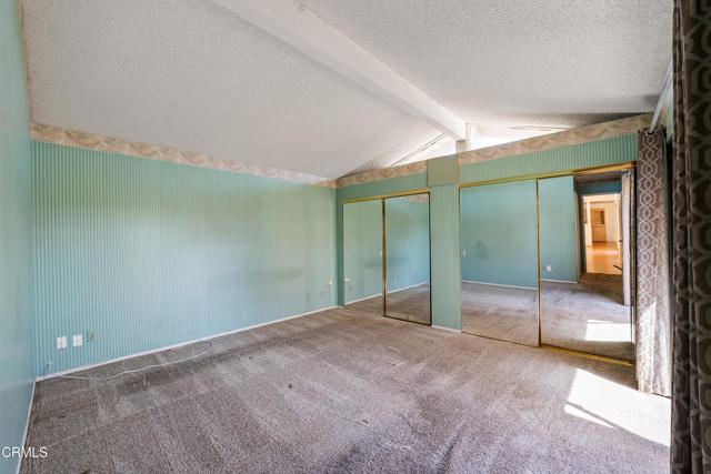 10215 Alexandria Street, Ventura CA: https://media.crmls.org/mediaz/9ae5e61d-307c-4844-aff9-410d7997175f.jpg