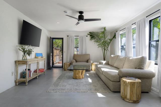 8799 Palomar Avenue, Yucca Valley CA: https://media.crmls.org/mediaz/9ae705a6-8bb1-4835-be99-bb0306cf2f01.jpg