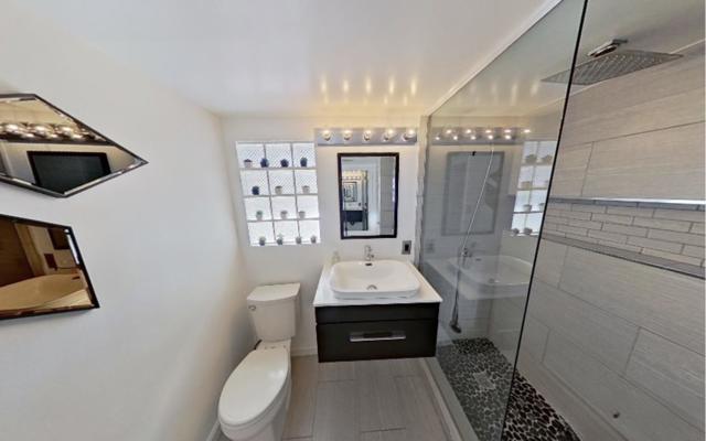 1950 N Magnolia Road, Palm Springs CA: https://media.crmls.org/mediaz/9ae76764-162e-4653-a984-410d07adb5b0.jpg