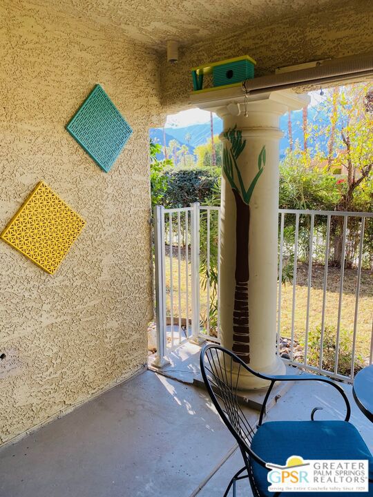 2700 Lawrence Crossley Road, Palm Springs CA: https://media.crmls.org/mediaz/9ae8850f-0772-4010-a22f-39b6feae28c0.jpg