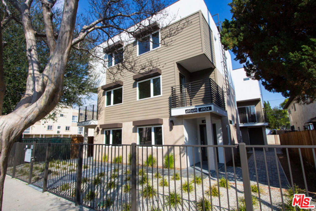 4924 LAUREL CANYON, Valley Village, CA 91607