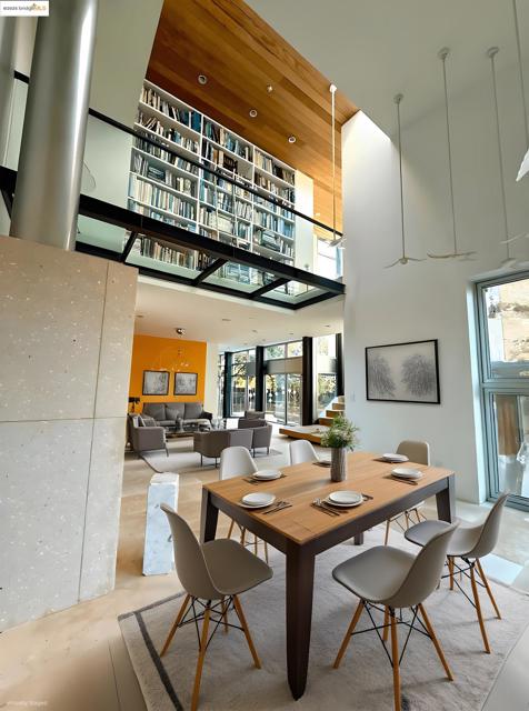 4000 Manzana Lane, Palo Alto CA: https://media.crmls.org/mediaz/9aea6eb2-c802-4bfa-9205-e6f9bb70e776.jpg