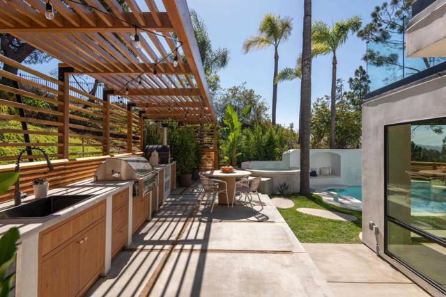 14847 Vista Del Oceano, Del Mar CA: https://media.crmls.org/mediaz/9aea7a13-9f66-40f6-a981-db1675d84a9e.jpg