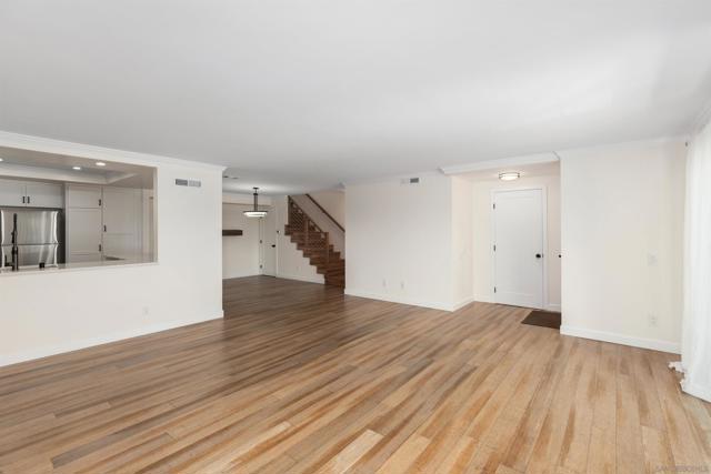 24 Montego, Coronado CA: https://media.crmls.org/mediaz/9aeab354-b91d-4576-95d8-9a17d5426e0d.jpg