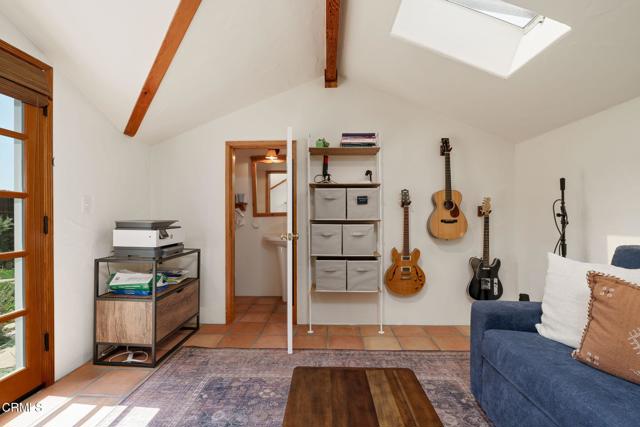 2228 Chapala Street, Santa Barbara CA: https://media.crmls.org/mediaz/9aeaf921-3338-4272-b7f0-ed1640d5275b.jpg