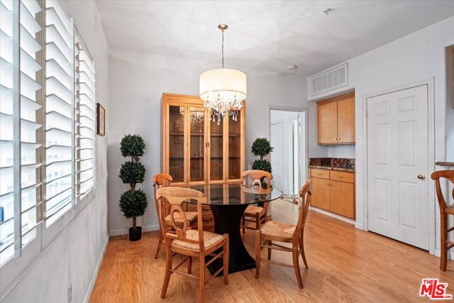 1342 N Sierra Bonita Avenue, West Hollywood CA: https://media.crmls.org/mediaz/9aebd042-e3f2-4ffb-b39a-d4734b53cec8.jpg