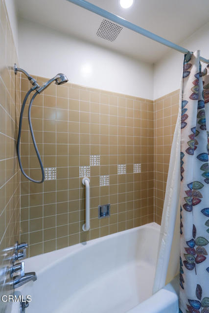 509 N Alta Vista Avenue, Monrovia CA: https://media.crmls.org/mediaz/9aec0184-0ba2-446a-a0d4-fef1b70a3092.jpg
