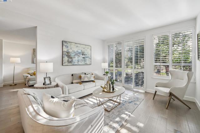 5310 E Lakeshore, San Ramon CA: https://media.crmls.org/mediaz/9aecd939-0a1b-40df-8f07-64194c5319f4.jpg