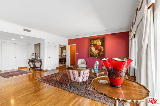 Image 4 of 39 For 821 Glenmere Way