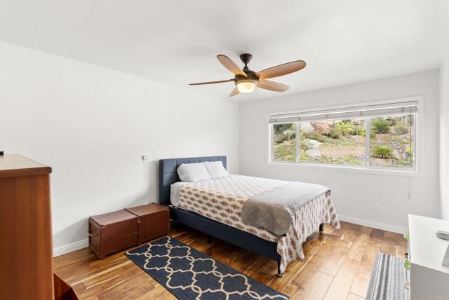 11984 Paseo Fuerte, El Cajon CA: https://media.crmls.org/mediaz/9aee1513-55e6-4c97-82f2-a45872beb261.jpg