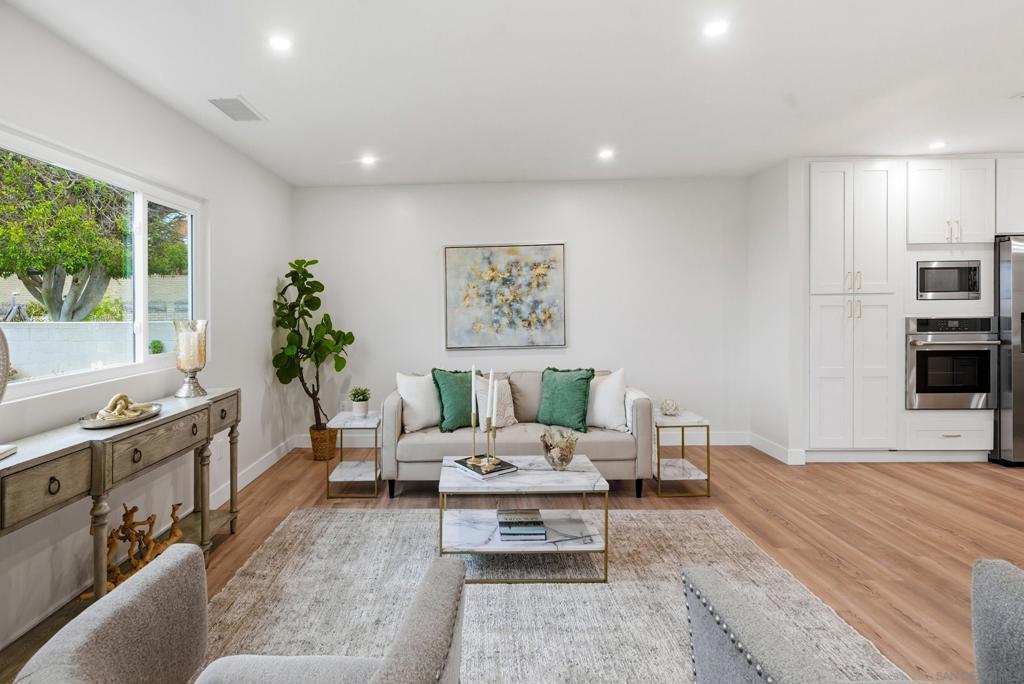 MLS #250044135SD image #11