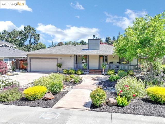 1271 Camino Tassajara, Danville CA: https://media.crmls.org/mediaz/9aee64a0-ed21-43f0-bc38-01d86721da12.jpg