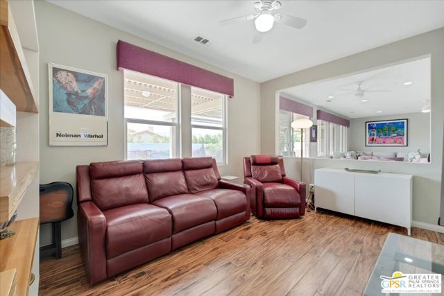74121 Kingston Court, Palm Desert CA: https://media.crmls.org/mediaz/9aef57b3-9ac4-4be3-a814-1fab24683b93.jpg