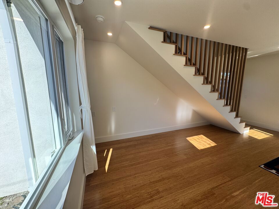 5022 Mountain View Drive - photo 4
