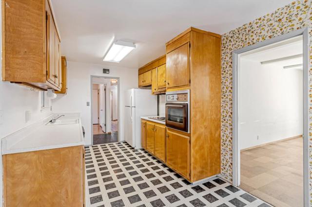 945 San Ramon Court, Mountain View CA: https://media.crmls.org/mediaz/9af15c33-c62f-460d-9315-a86f3cf151e6.jpg