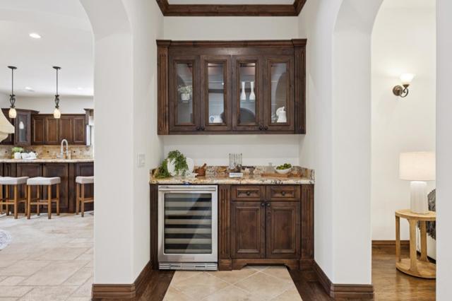 716 Rosewood Drive, Walnut Creek CA: https://media.crmls.org/mediaz/9af1ee50-b953-4d93-a686-4615370c26bb.jpg