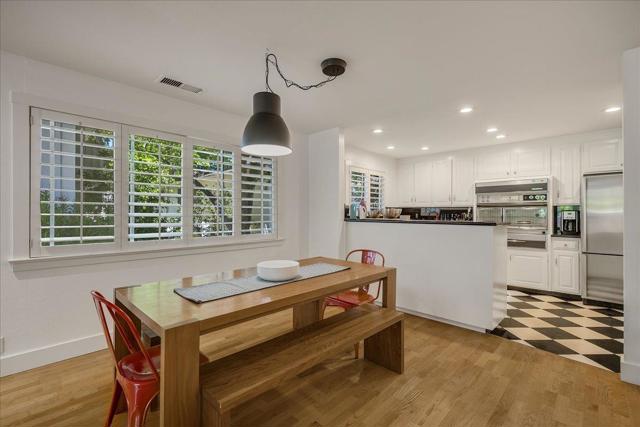 600 Pennsylvania Avenue, Los Gatos CA: https://media.crmls.org/mediaz/9af1f769-65aa-45ca-8cd3-35c1524ce797.jpg