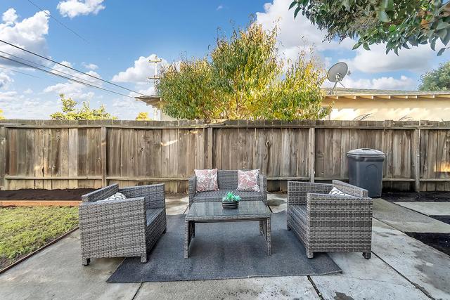 527 Maple Avenue, Milpitas CA: https://media.crmls.org/mediaz/9af249ee-4f30-4010-918e-fa403652fb1c.jpg