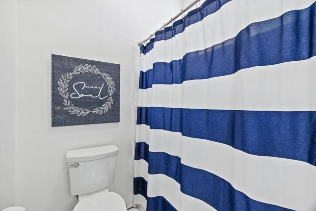 910 Cortina Way, Salinas CA: https://media.crmls.org/mediaz/9af268ea-d84c-4f57-abd1-a8b98cd34f88.jpg