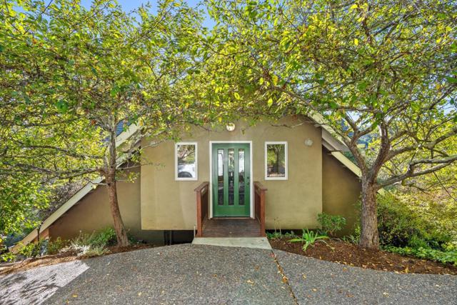 2222 Ocean Street, Santa Cruz CA: https://media.crmls.org/mediaz/9af2aa22-4689-41af-be2d-294c68749075.jpg