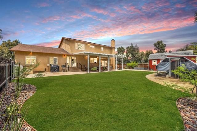 12845 Golden Way, Poway CA: https://media.crmls.org/mediaz/9af32f30-b761-41bf-9cf6-95521597d1f4.jpg