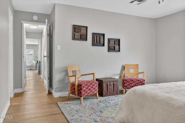 176 Chaucer Lane, Ventura CA: https://media.crmls.org/mediaz/9af34ca7-16c9-4179-8313-6341b7c54dc9.jpg